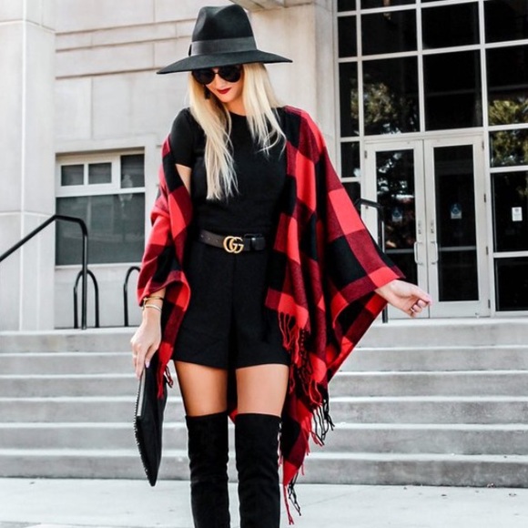 Last 1 New Cozy Soft Chic Plaid Fringe Poncho - Picture 3 of 10